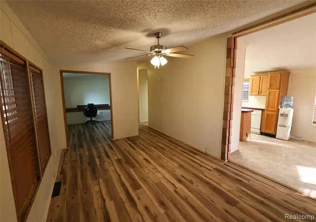 Photo 3 of Manufactured home for sale at 2370 N Dundee Ct, Highland, MI 48357 | MLS# 61034765 | Listing updated on 2026-10-16