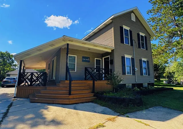 Photo 1 of Single family home for sale at 1122 68th Street, Grand Rapids, MI 49508 | MLS# 70563912 | Listing updated on 2026-10-27