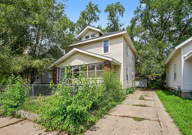 Photo 2 of Single family home for sale at 59 Banner St, Grand Rapids, MI 49507 | MLS# 70553663 | Listing updated on 2026-09-11
