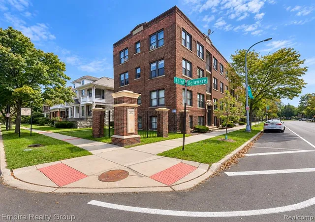 Listing Photo 1 - Condo for sale in building located at 7740 3rd Ave, Detroit, MI 48202 - Unit #102