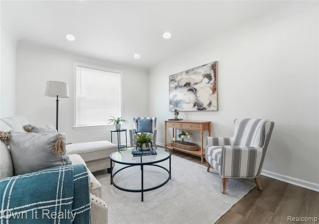 Photo 4 of Single family home for sale at 168 Kerby Rd, Grosse Pointe Farms, MI 48236 | MLS# 61023582 | Listing updated on 2026-09-03