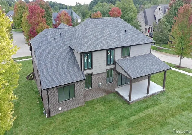 Photo 4 of Single family home for sale at 5853 Saratoga Dr, Oxford, MI 48371 1086 | MLS# 61001432 | Listing updated on 2026-10-01