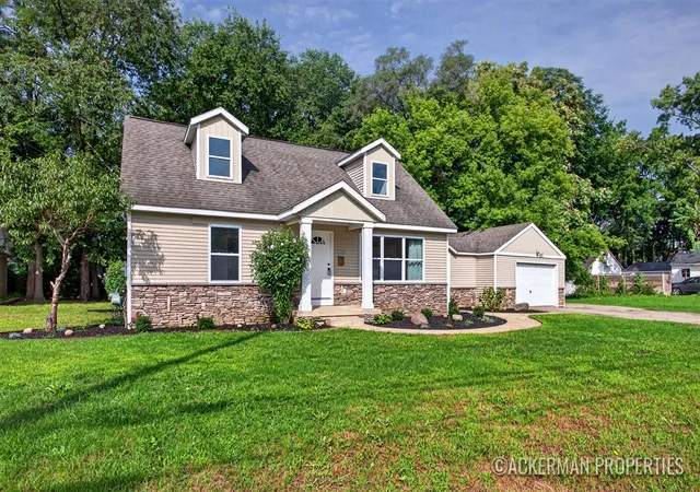 Photo 3 of Sale Pending at 2129 Cleveland Ave, Wyoming, MI 49509 | MLS# 70556268 | Listing updated on 2026-09-16