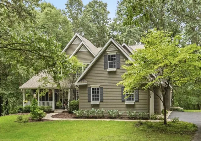 Photo 1 of Single family home for sale at 6200 Back Forty Dr, Belmont, MI 49306 | MLS# 70552063 | Listing updated on 2026-09-13