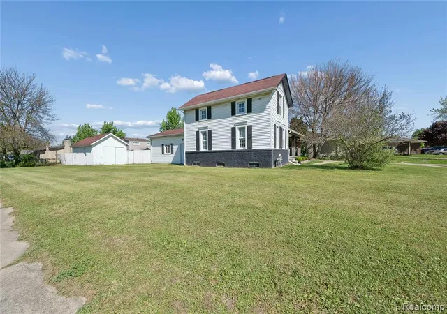 Photo 2 of Single family home for sale at 37031 Colgate, Sterling Heights, MI 48310 4044 | MLS# 61010636 | Listing updated on 2026-10-04