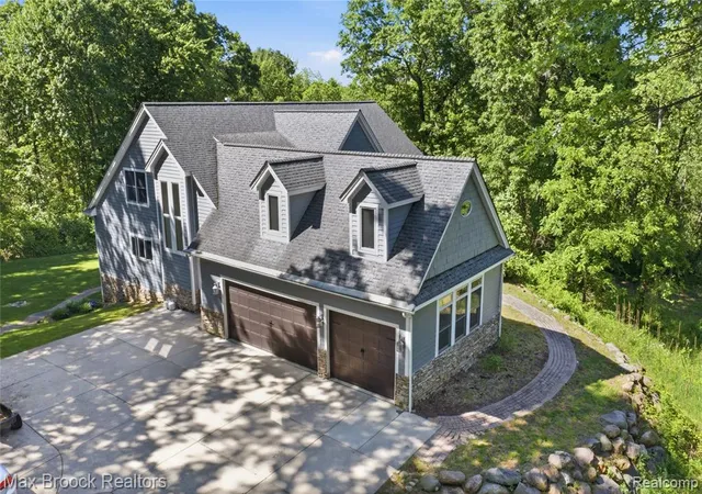 Photo 2 of Single family home for sale at 11910 Scott Rd, Davisburg, MI 48350 3018 | MLS# 61002457 | Listing updated on 2026-09-04