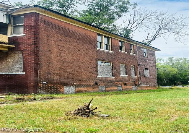 Photo 2 of Single family home for sale at 1650 Blaine St, Detroit, MI 48206 2200 | MLS# 61024691 | Listing updated on 2026-09-16