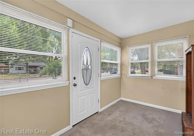 Photo 3 of Single family home for sale at 5749 Wilmer St, Westland, MI 48185 | MLS# 61023252 | Listing updated on 2026-09-03
