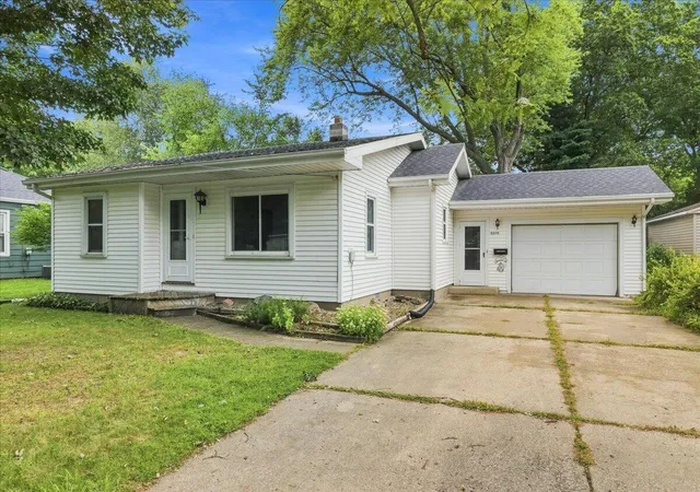 Photo 1 of Single family home for sale at 5218 Boylan Ave, Kalamazoo, MI 49004 | MLS# 70555249 | Listing updated on 2026-09-10