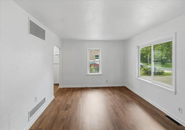 Photo 3 of Single family home for sale at 5218 Boylan Ave, Kalamazoo, MI 49004 | MLS# 70555249 | Listing updated on 2026-09-10