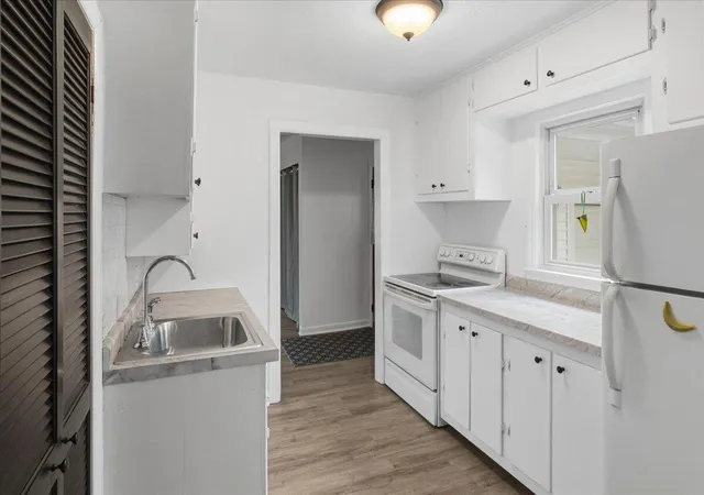 Photo 3 of Single family home for sale at 5218 Boylan Ave, Kalamazoo, MI 49004 | MLS# 70555249 | Listing updated on 2026-09-10