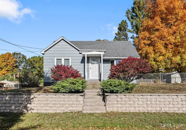 Photo 1 of Single family home for sale at 130 N Birch St, Gwinn, MI 49841 | MLS# 50223986 | Listing updated on 2026-10-06