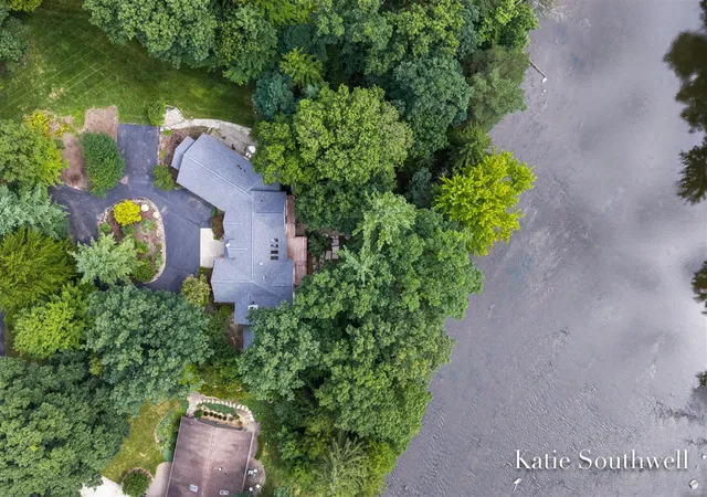 Photo 1 of Single family home for sale at 7320 Valhalla Dr, Alto, MI 49302 | MLS# 70553334 | Listing updated on 2026-09-11