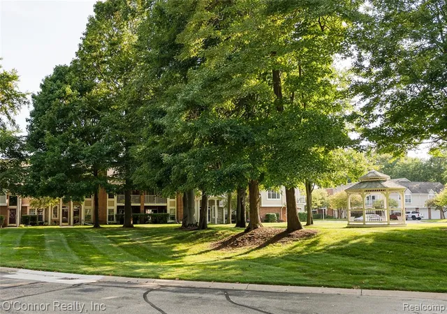 Photo 2 of Condo for sale at 56242 Troon, Shelby Township, MI 48316 | MLS# 61028209 | Listing updated on 2026-09-15