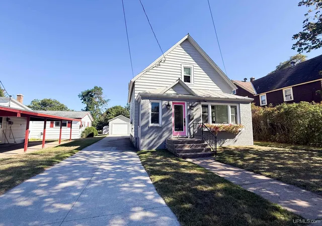 Photo 1 of Sale Pending at 1306 2nd Street, Marquette, MI 49855 | MLS# 50223058 | Listing updated on 2026-10-06