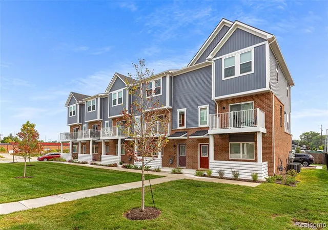 Photo 1 of Condo for sale at 4837 Lismore Ln, Troy, MI 48085 | MLS# 61031626 | Listing updated on 2026-10-11
