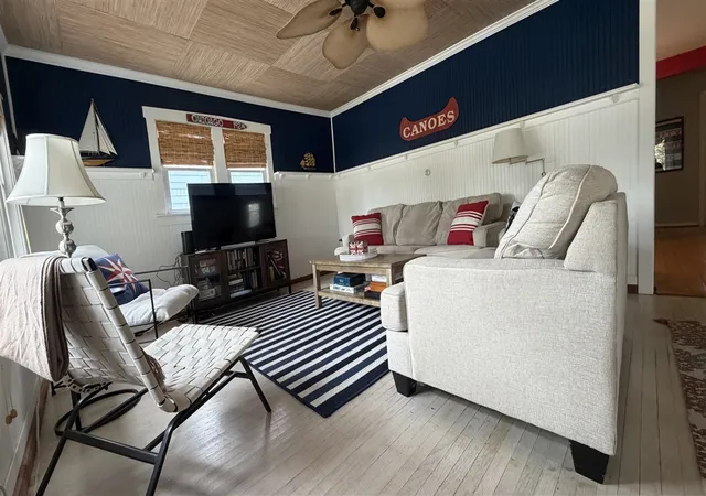 Photo 3 of Single family home for sale at 484 Upton Dr, Saint Joseph, MI 49085 | MLS# 70552157 | Listing updated on 2026-09-05