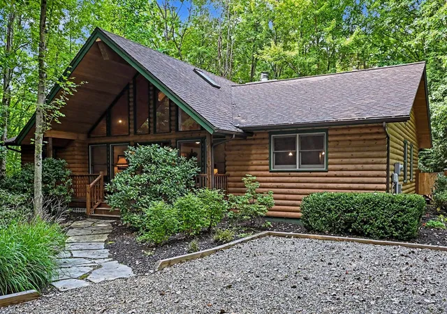 Photo 2 of Single family home for sale at 14300 Wildwood Ln, Harbert, MI 49115 | MLS# 70555177 | Listing updated on 2026-09-30