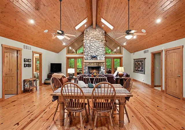 Photo 3 of Single family home for sale at 14300 Wildwood Ln, Harbert, MI 49115 | MLS# 70555177 | Listing updated on 2026-09-30
