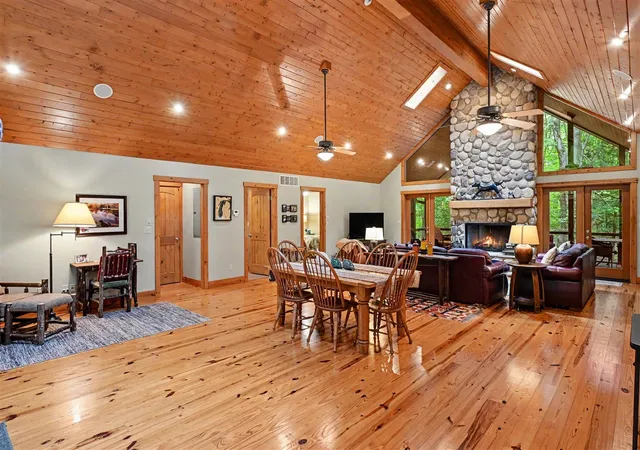 Photo 4 of Single family home for sale at 14300 Wildwood Ln, Harbert, MI 49115 | MLS# 70555177 | Listing updated on 2026-09-30