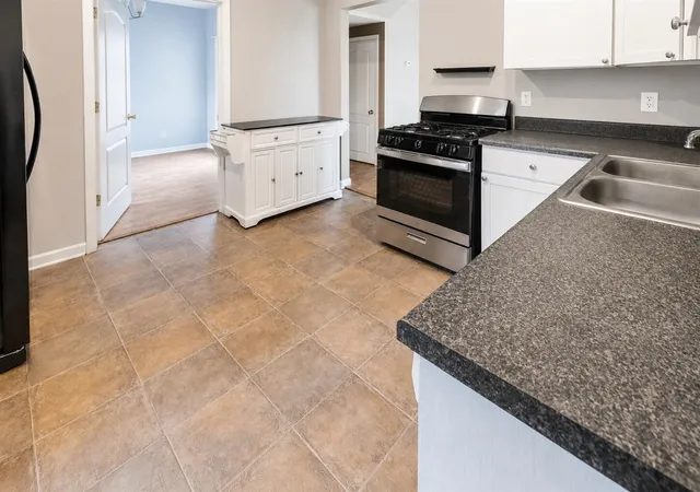 Photo 3 of Sale Pending at 1115 Merrill St, Kalamazoo, MI 49008 | MLS# 70555701 | Listing updated on 2026-09-02