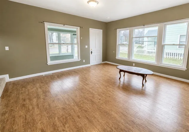 Photo 3 of Sale Pending at 1115 Merrill St, Kalamazoo, MI 49008 | MLS# 70555701 | Listing updated on 2026-09-02