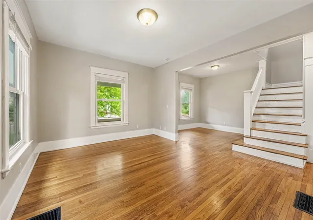Photo 3 of Single family home for sale at 1416 Sigsbee St, Grand Rapids, MI 49506 | MLS# 70558056 | Listing updated on 2026-09-11