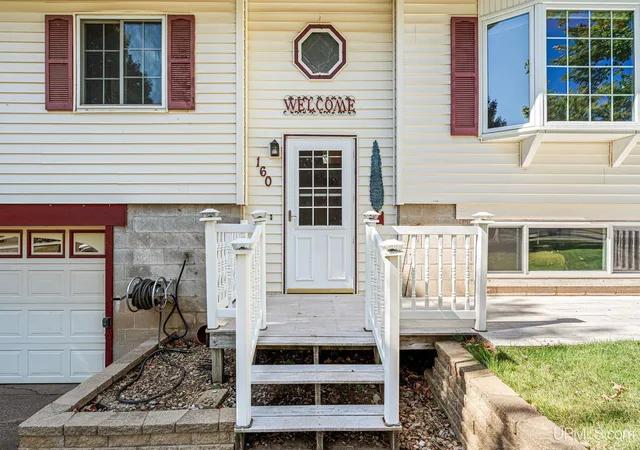 Photo 3 of Single family home for sale at 160 S Lilac St, Ishpeming, MI 49849 | MLS# 50222851 | Listing updated on 2026-10-19