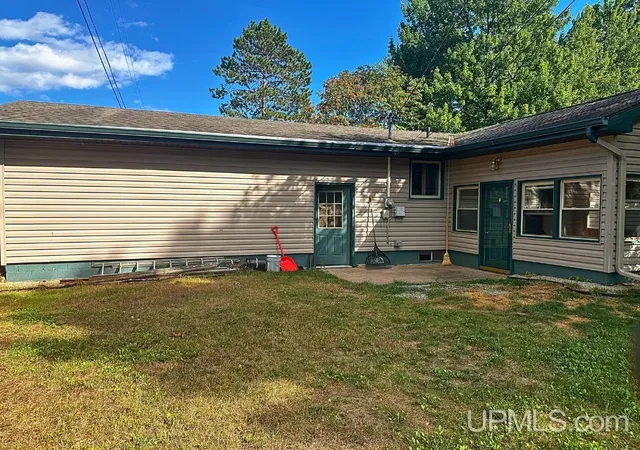 Photo 3 of Single family home for sale at 367 N Adams St, Gwinn, MI 49841 | MLS# 50220840 | Listing updated on 2026-09-14