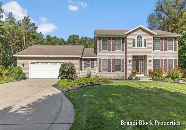 Photo 1 of Single family home for sale at 3733 Webber Pines Dr, Grand Rapids, MI 49525 | MLS# 70560577 | Listing updated on 2026-10-21