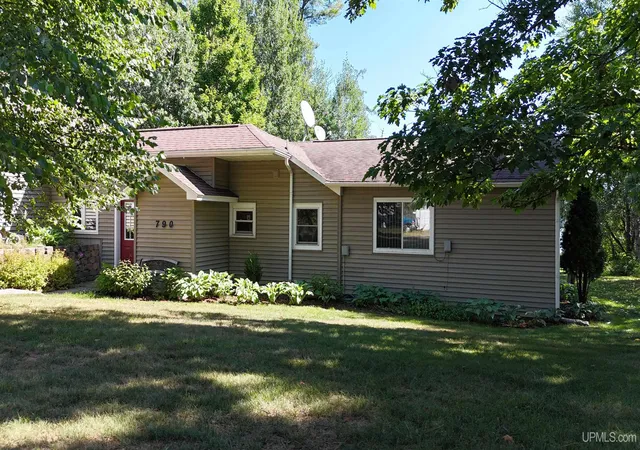 Photo 1 of Single family home for sale at 790 N Horseshoe Lake Dr, Gwinn, MI 49841 | MLS# 50221091 | Listing updated on 2026-10-07
