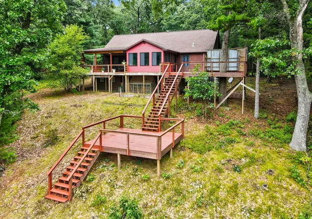 Photo 4 of Single family home for sale at 7616 Automobile Rd, Twin Lake, MI 49457 | MLS# 70555723 | Listing updated on 2026-09-08