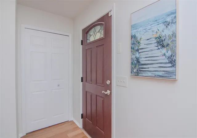 Photo 3 of Sale Pending at 3044 Turnberry Ln, Ann Arbor, MI 48108 | MLS# 70554971 | Listing updated on 2026-10-22