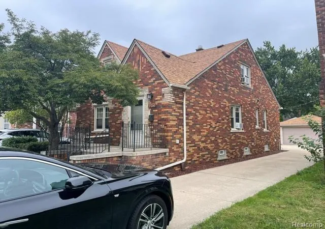 Photo 2 of Sale Pending at 734 N Waverly St, Dearborn, MI 48128 | MLS# 61030929 | Listing updated on 2026-09-24