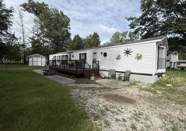 Photo 3 of Single family home for sale at 1859 Pratt Lake Rd, Gladwin, MI 48624 | MLS# 50222290 | Listing updated on 2026-09-18