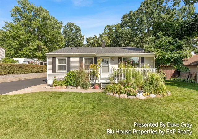 Photo 1 of Sale Pending at 5228 Larkin Ave, Comstock Park, MI 49321 | MLS# 70556187 | Listing updated on 2026-09-09