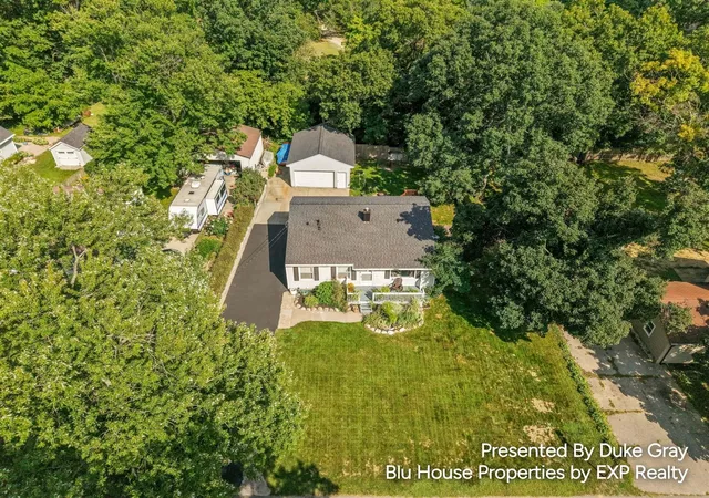 Photo 3 of Sale Pending at 5228 Larkin Ave, Comstock Park, MI 49321 | MLS# 70556187 | Listing updated on 2026-09-09