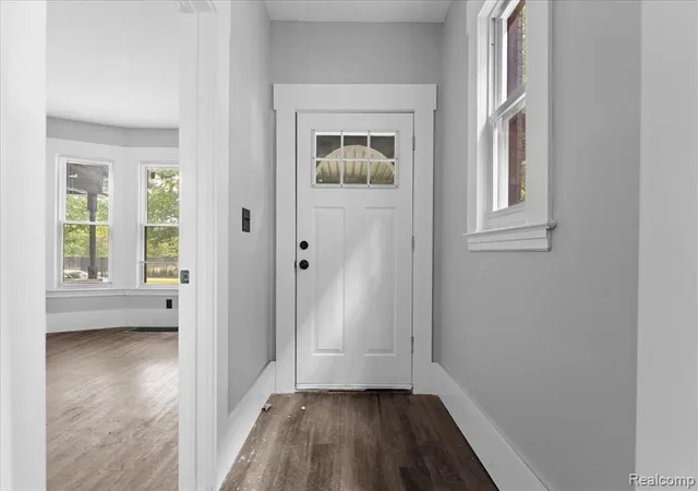 Photo 4 of House for sale at 58 E Philadelphia St, Detroit, MI 48202 2227 | MLS# 61005834 | Listing updated on 2026-10-24