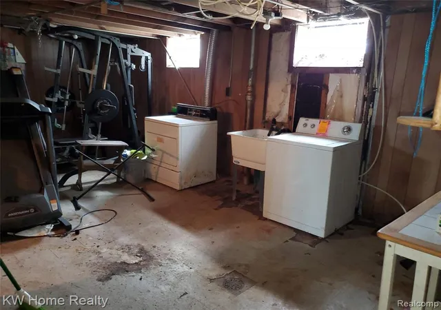 Photo 12 of Single family home for sale at 10521 Somerset Ave, Detroit, MI 48224 | MLS# 61025491 | Listing updated on 2026-10-20