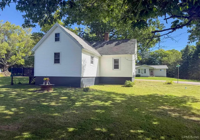 Photo 2 of Sale Pending at 341 Central St, Mohawk, MI 49950 | MLS# 50221016 | Listing updated on 2026-09-15
