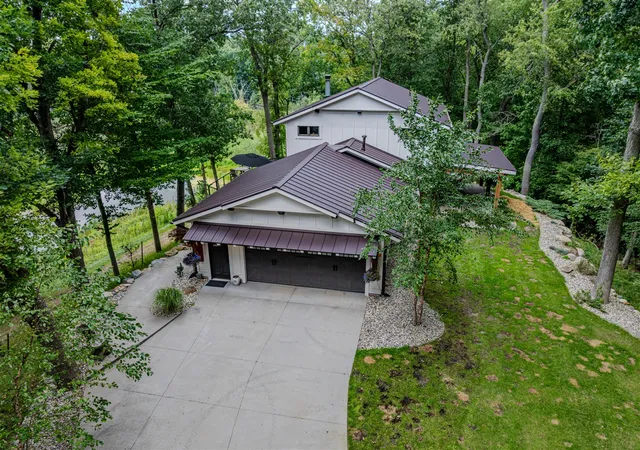 Photo 2 of Single family home for sale at 7373 Thornapple Dales Dr, Alto, MI 49302 | MLS# 70555135 | Listing updated on 2026-09-17