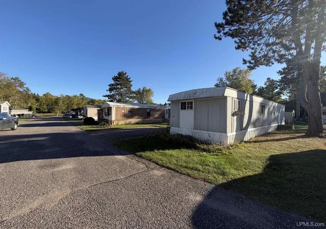 Photo 1 of Manufactured home for sale at W3905 Pine Mountain Rd, Iron Mountain, MI 49801 | MLS# 50222840 | Listing updated on 2026-09-24