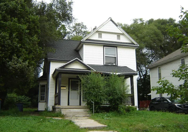 Photo 1 of Sale Pending at 521 523 Highland St, Grand Rapids, MI 49507 | MLS# 70557288 | Listing updated on 2026-09-11