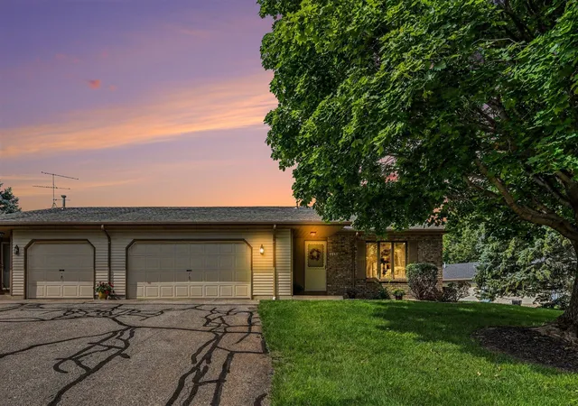 Listing Photo 1 - Condo for sale in building located at 6661 Leisure Creek Dr, Caledonia, MI 49316
