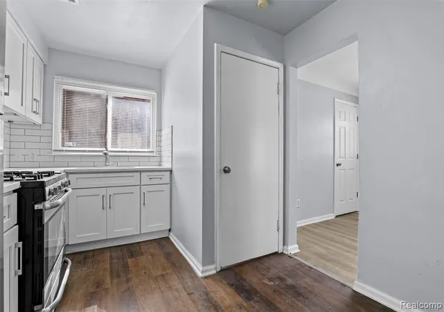 Photo 1 of Single family home for sale at 6762 Greenview Ave, Detroit, MI 48228 | MLS# 61038123 | Listing updated on 2026-10-14