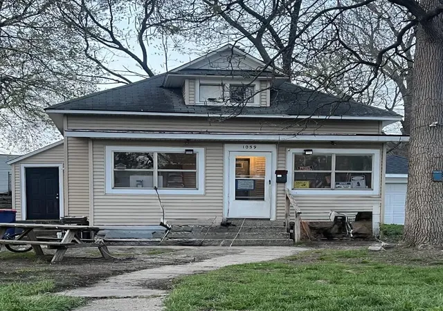 Photo 1 of Single family home for sale at 1059 Sherman St, Grand Rapids, MI 49506 | MLS# 70526640 | Listing updated on 2026-09-10