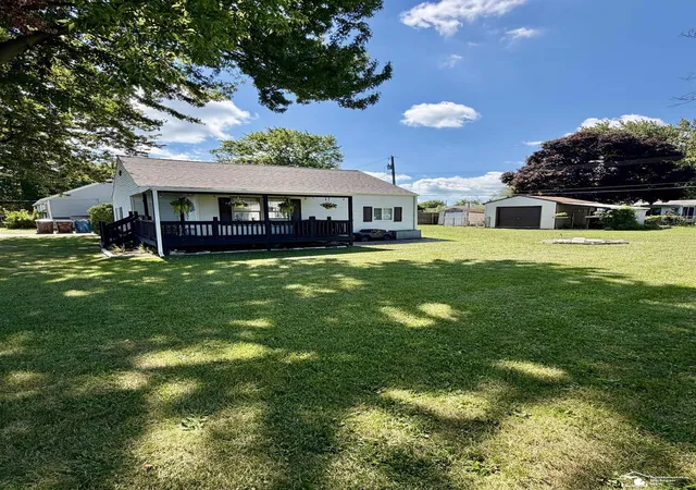 Photo 3 of Sale Pending at 2956 Nadeau Rd, Monroe, MI 48162 | MLS# 50220060 | Listing updated on 2026-09-14