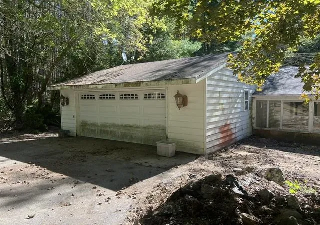 Photo 3 of Single family home for sale at 881 Old County Farm St, Harrison, MI 48625 | MLS# 50223109 | Listing updated on 2026-10-09