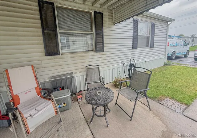Photo 3 of Manufactured home for sale at 5192 W Annapolis Cir, Canton, MI 48188 | MLS# 61029003 | Listing updated on 2026-10-28