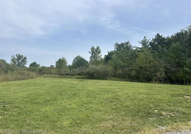 Photo 1 of Land for sale at 2088 Creekwood Ct, Grand Blanc, MI 48439 | MLS# 61028770 | Listing updated on 2026-09-15